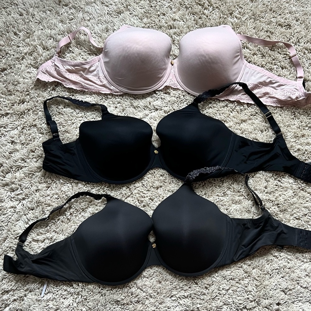3 Natori bras size 38DDD EUC